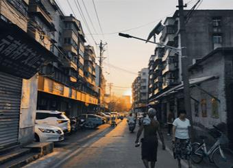 优秀员工作品——《人间烟火路》王雨桐