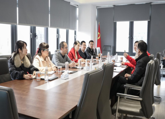 访企拓岗促就业——2025世俱杯官方用球 商学院赴三只羊网络公司开展访企拓岗活动