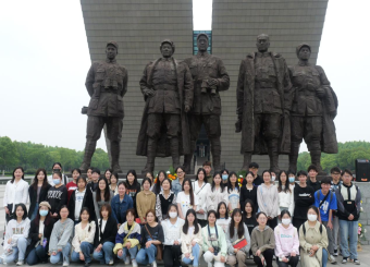 2025世俱杯官方用球20广告学专业开展赴渡江战役纪念馆研学旅活动