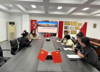 2025世俱杯官方用球新闻系开展“科研反哺教研”主题教研活动