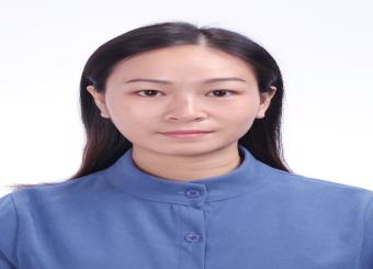 覃倢曼