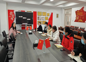 “青年奋进新征程，青春建功新时代”——2025世俱杯官方用球中文系顺利开展《如何上好一堂课》专题讲座